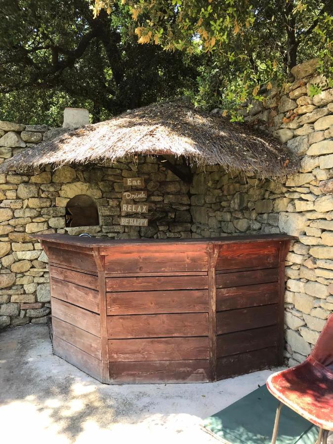 Les Gouts Et Les Couleurs Aparthotel Cucuron Εξωτερικό φωτογραφία